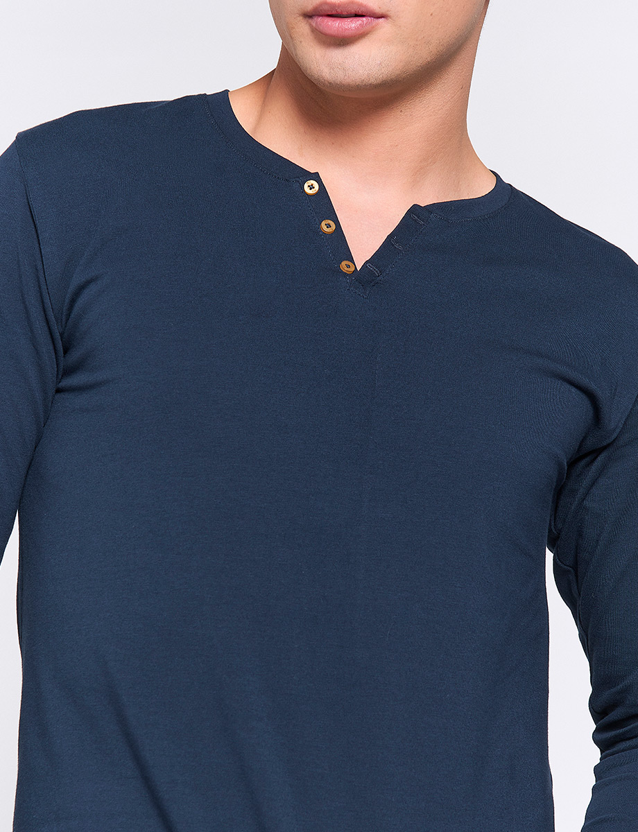 Buzo Básico Unicolor Cuello Henley