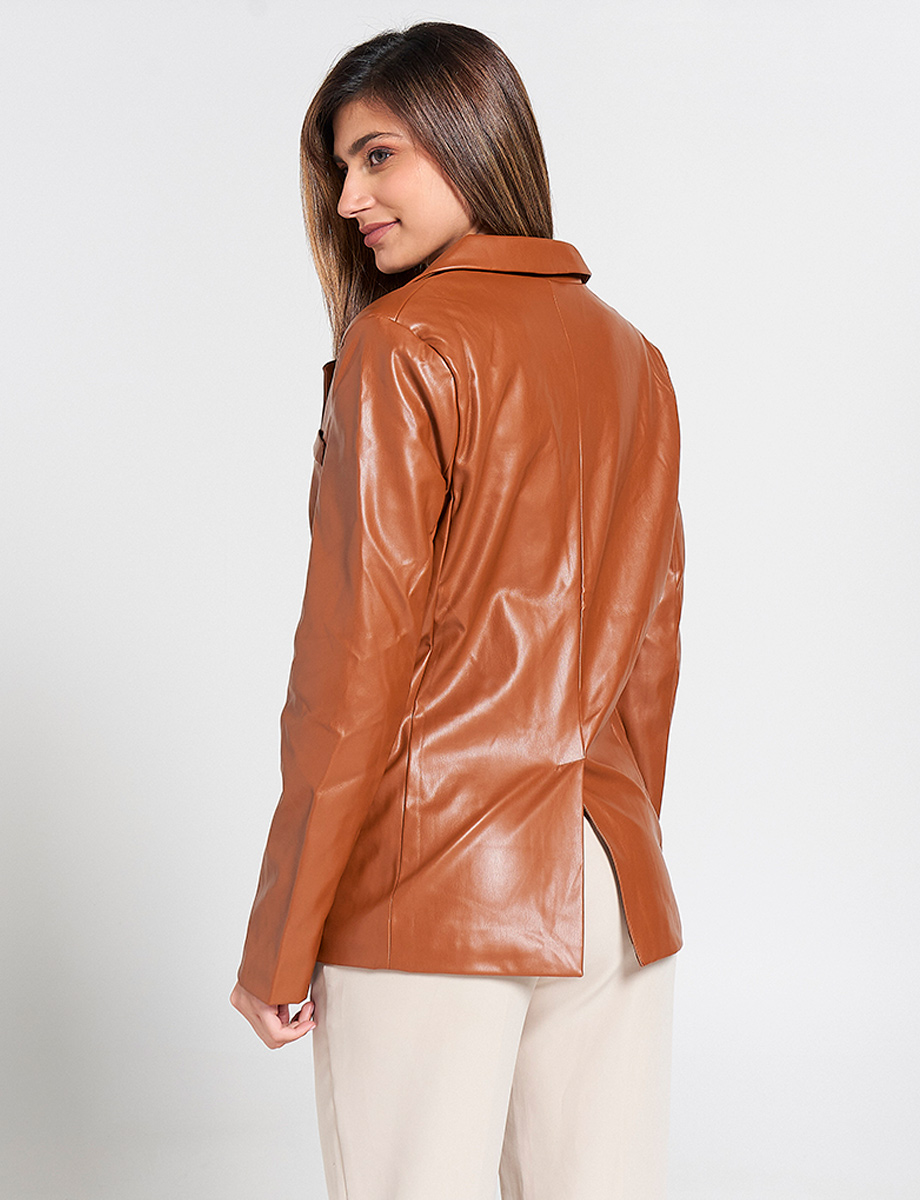 Blazer de Cuerina Unicolor