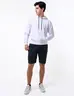 Bermuda Llana Gris Oscuro Hombre Un básico casual para días activos